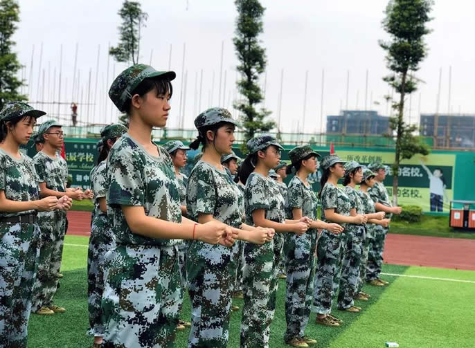 【宜賓東辰】 青春校園軍歌嘹亮，東辰學(xué)子歌聲飛揚(yáng)